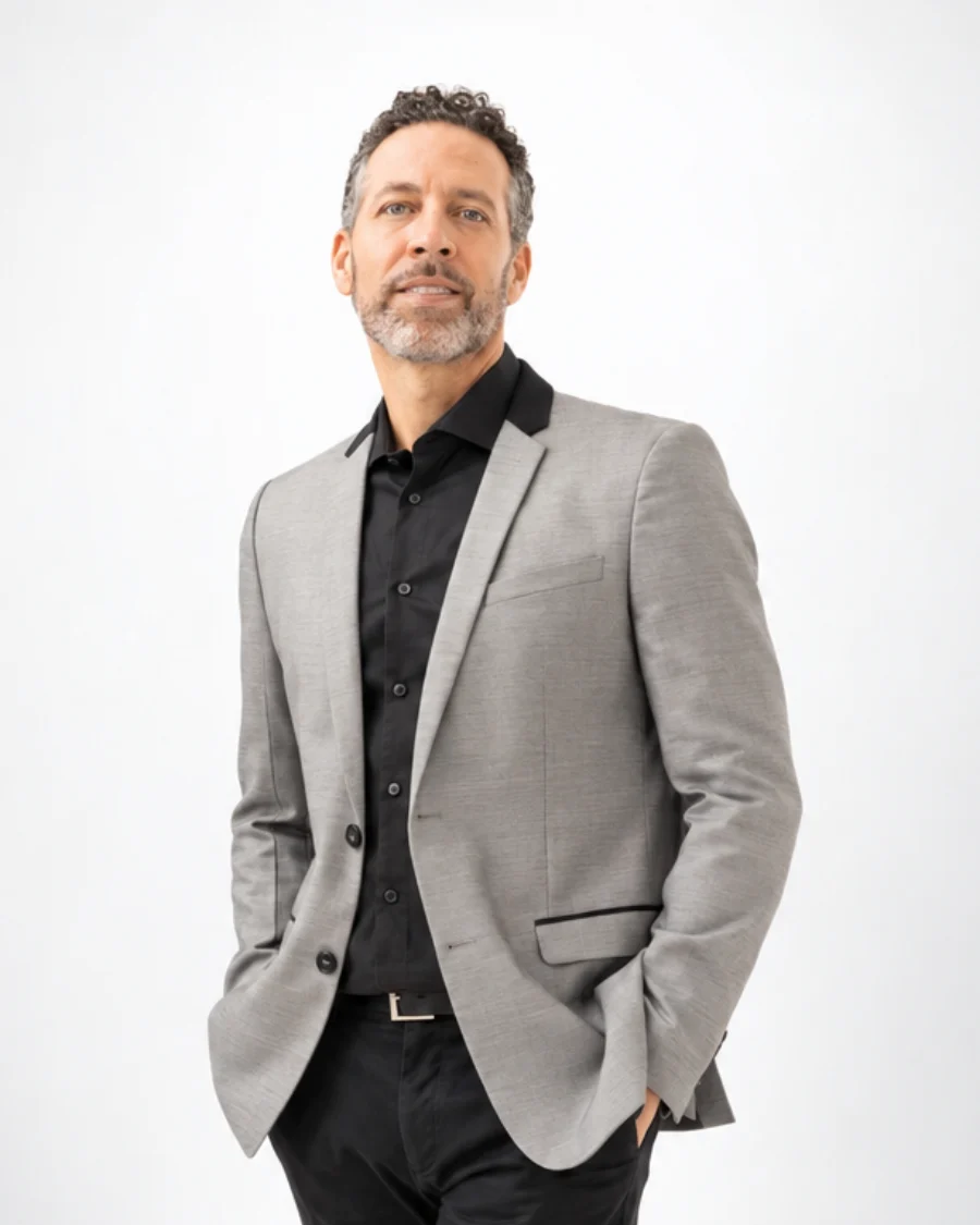 Néstor Romero, consultor de marketing digital para el sector automotriz