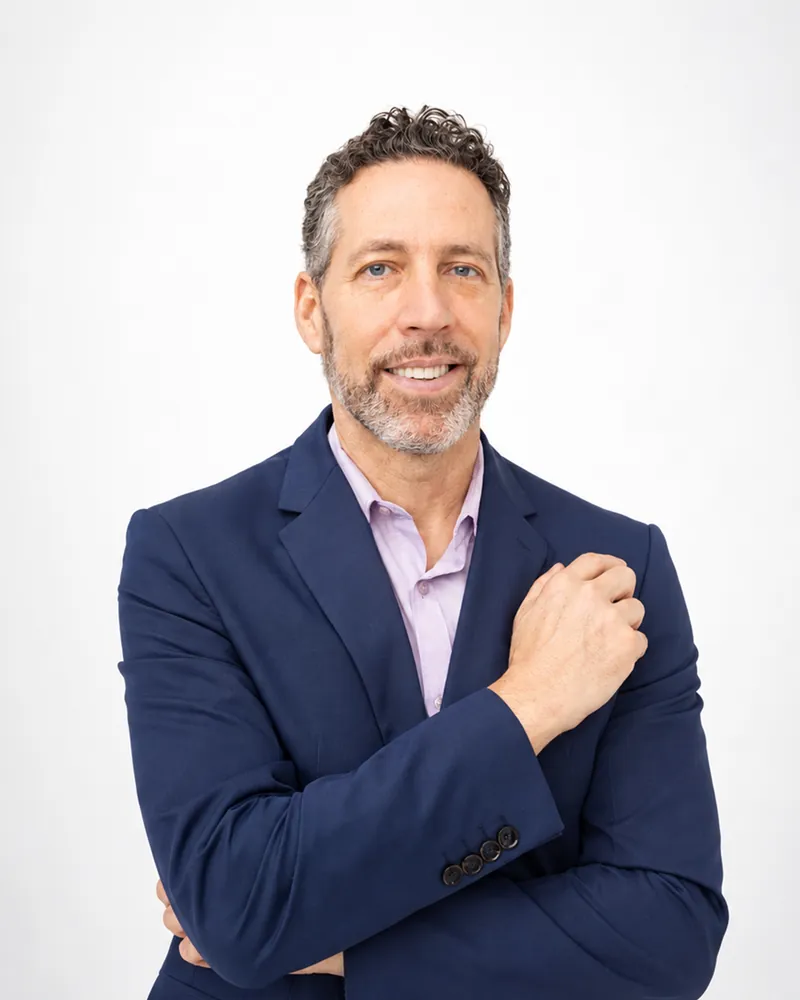 Néstor Romero, docente universitario y consultor de marketing digital para educación